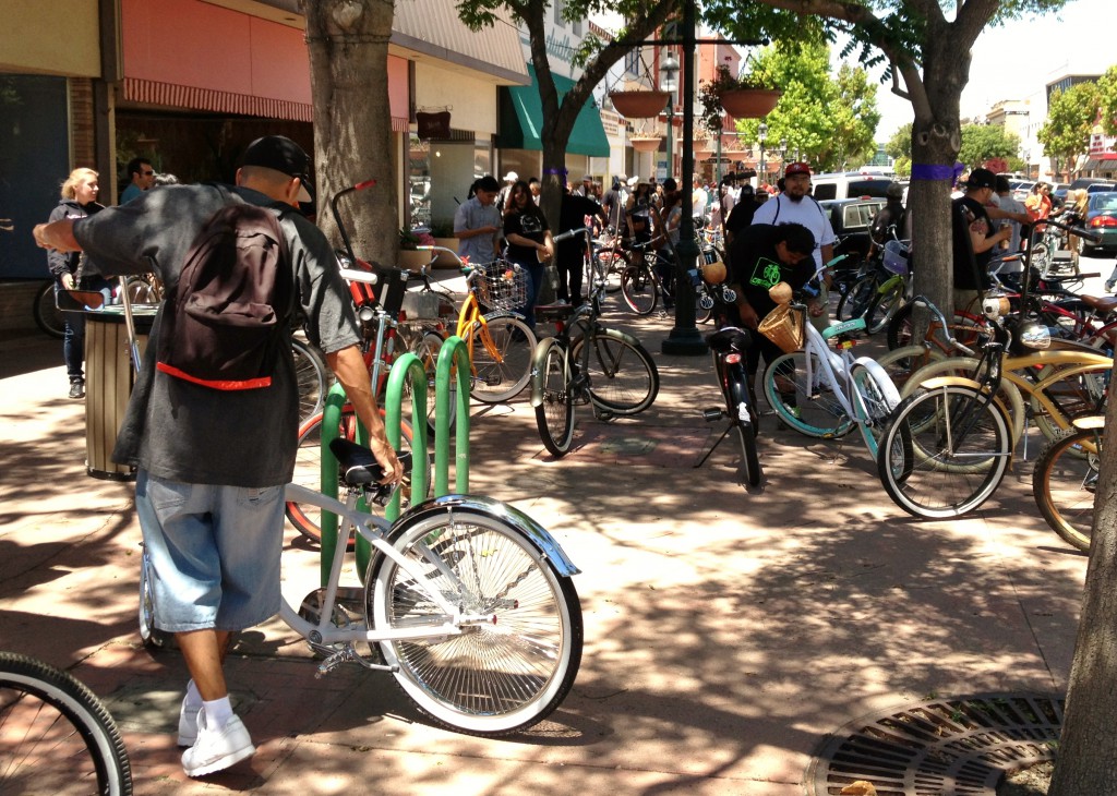Burrito Ride 5-19-13 Salinas - gathering