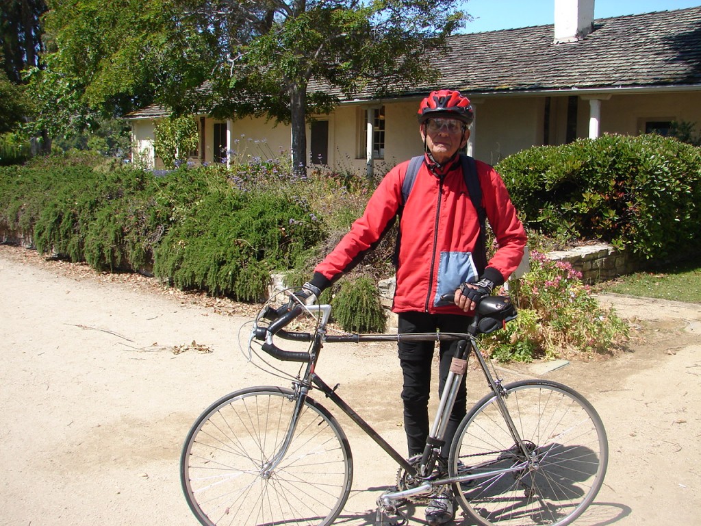 Elder racer at City by El Estero - DSC00464