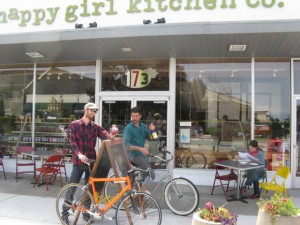 Happy Girl - BikeToHGK