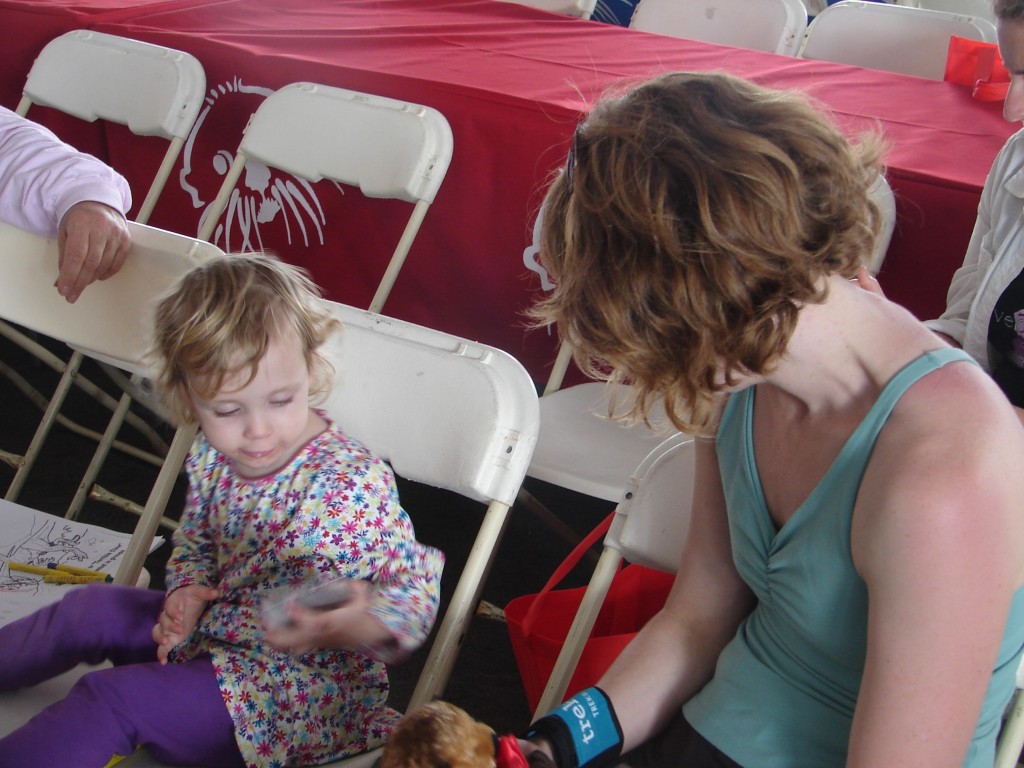 Toddler & Mama at LA day - DSC00169